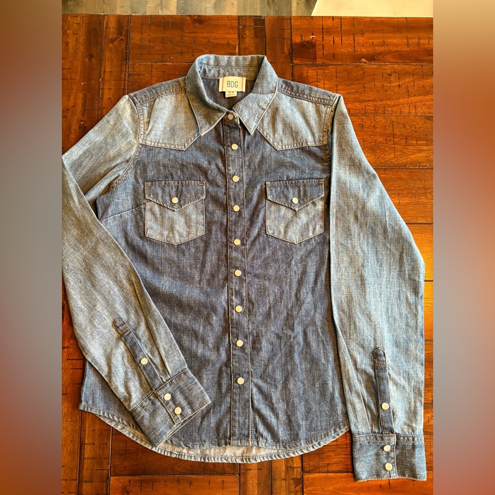 BDG Urban Outfitters Ariella Denim Cowgirl Shirt - Medium - Yeehaw! Rodeo Ready!